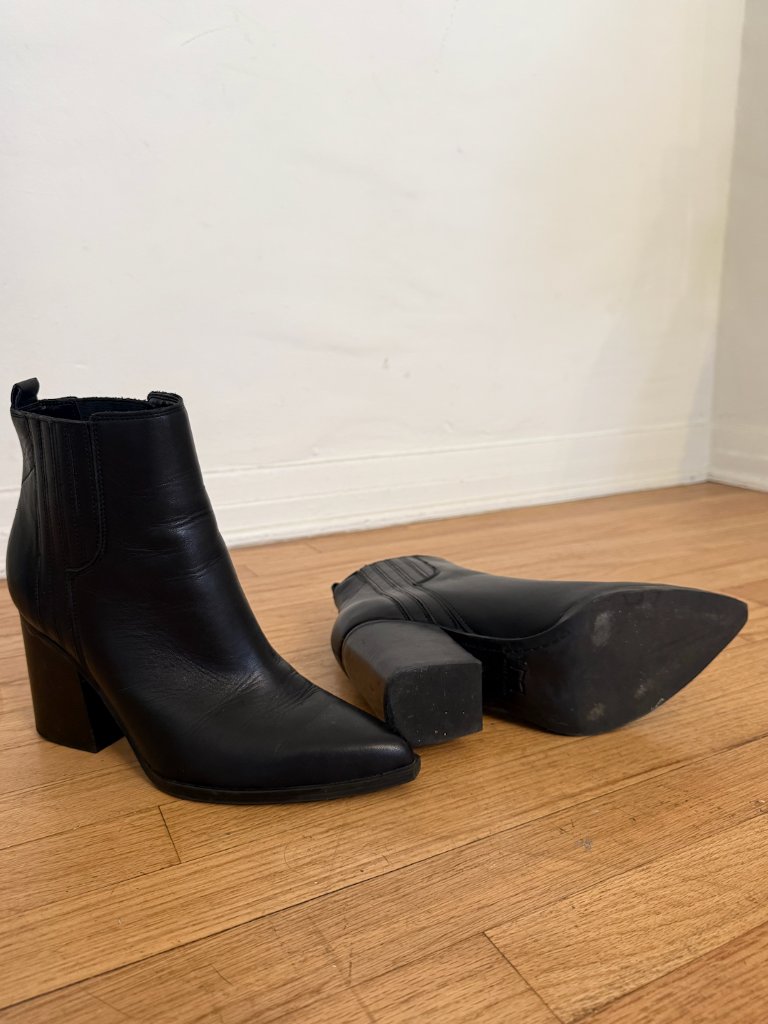 Marc Fisher Ltd Black Leather Pointed Toe Ankle Boots | Size 8.5 — image 4 of 4